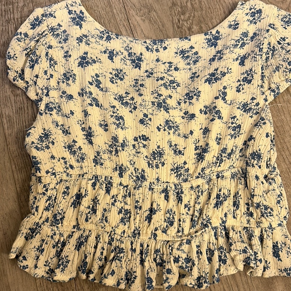 Floral Crop Top - Picture 6 of 6